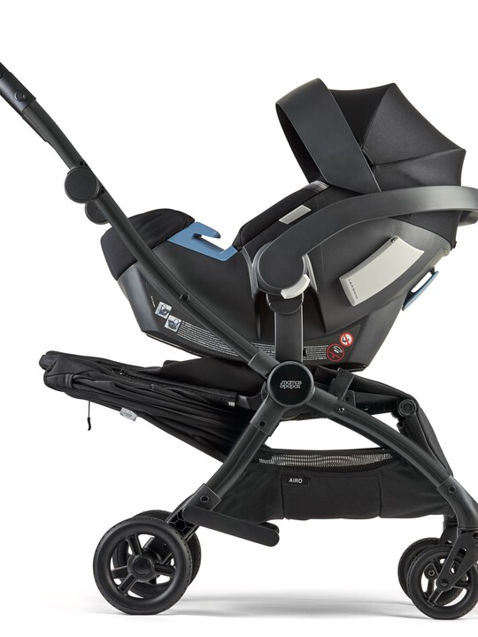 عربة Airo باللون الأسود مع طقم لطفل حديث الولادة باللون الأسود image number 7